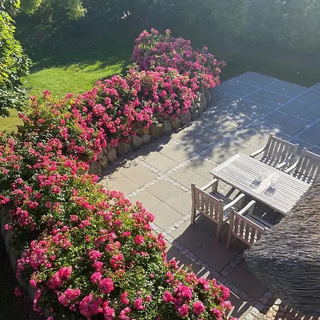 Haus Lichtblick 度假居 Oevenum