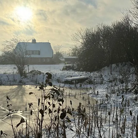 Haus Lichtblick 度假居 *